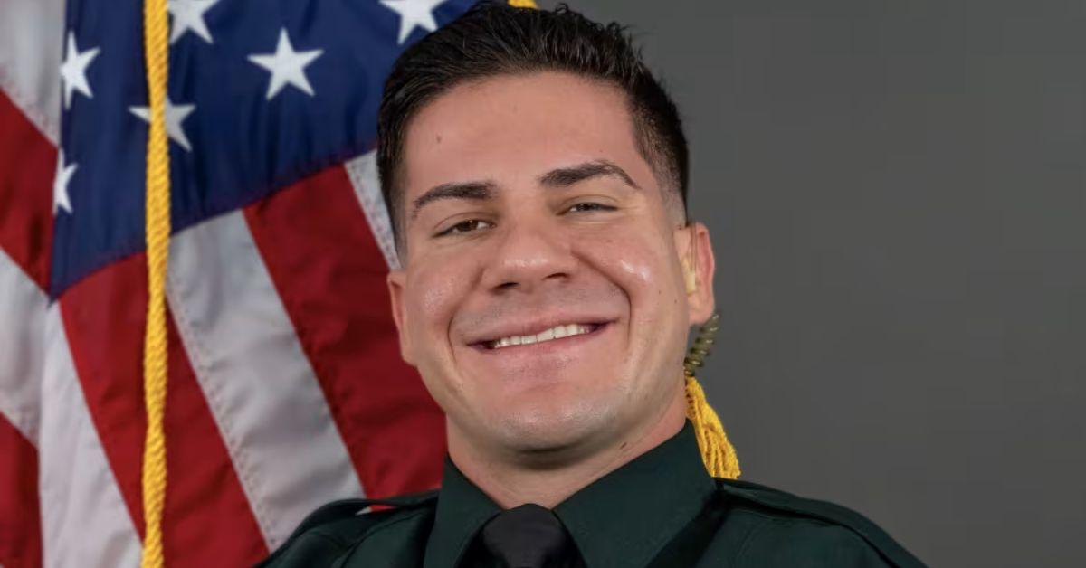 Woman and Family Ambush Florida Deputies, Killing One: Cops