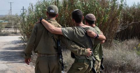 hamas terrorists k apartment hostage kidnapped israel report