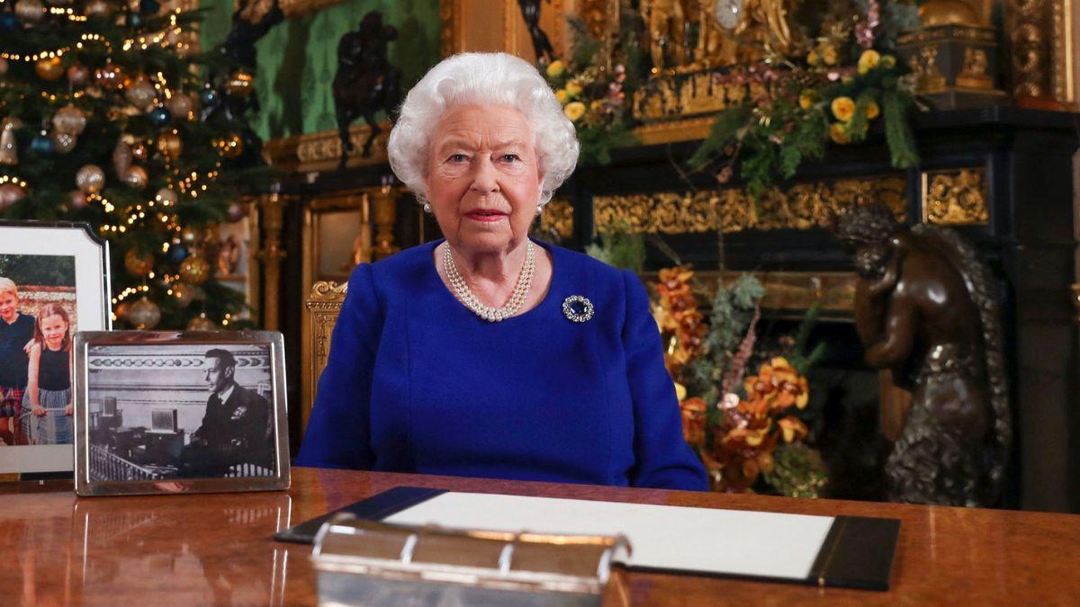 Photo of Queen Elizabeth