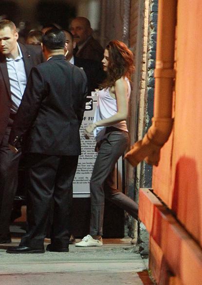 //inf_kristen_stewart_leaves_