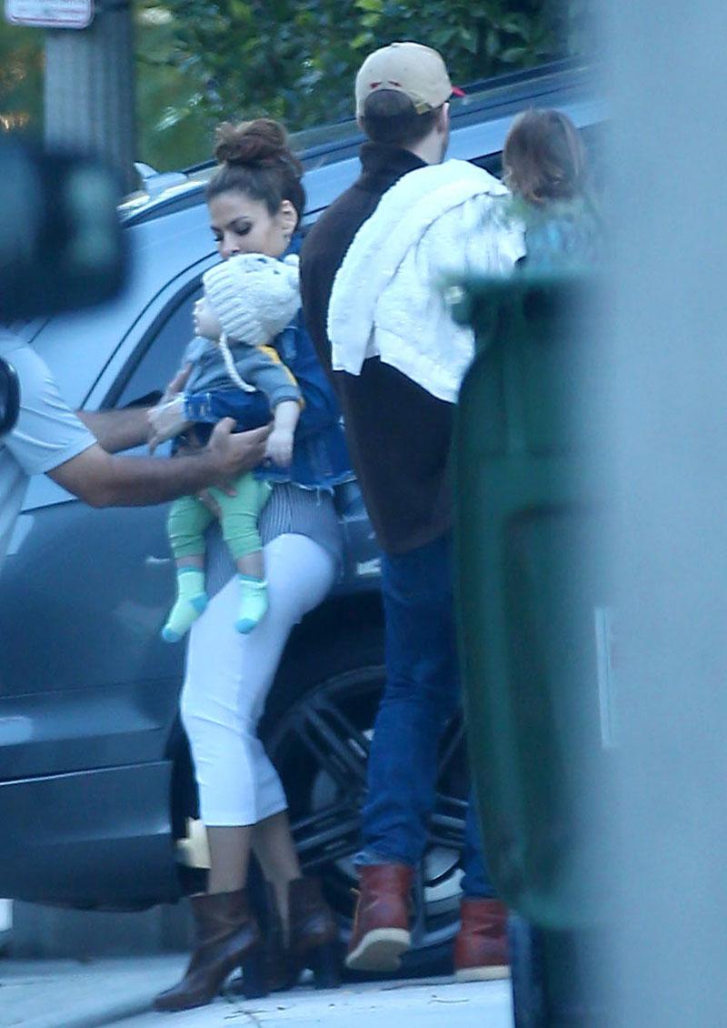 Rare Sighting! Ryan Gosling & Eva Mendes Spotted Out With Their Daughters