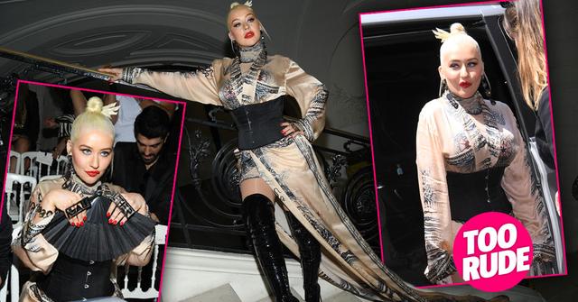 Christina Aguilera Barely Avoids Embarrassing Wardrobe Malfunction At Fashion Show