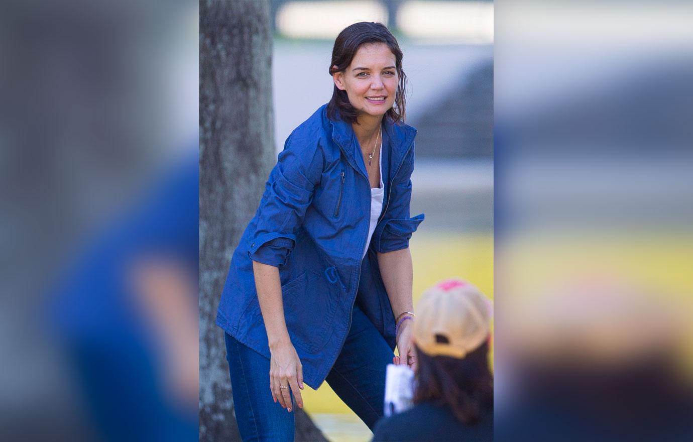 Katie Holmes Films Movie Scenes With Child Actress