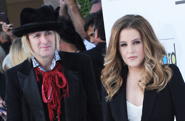 //lisa marie presley divorce child porn lisa marie presley divorce child porn scandal michael lockwood dad interview pp