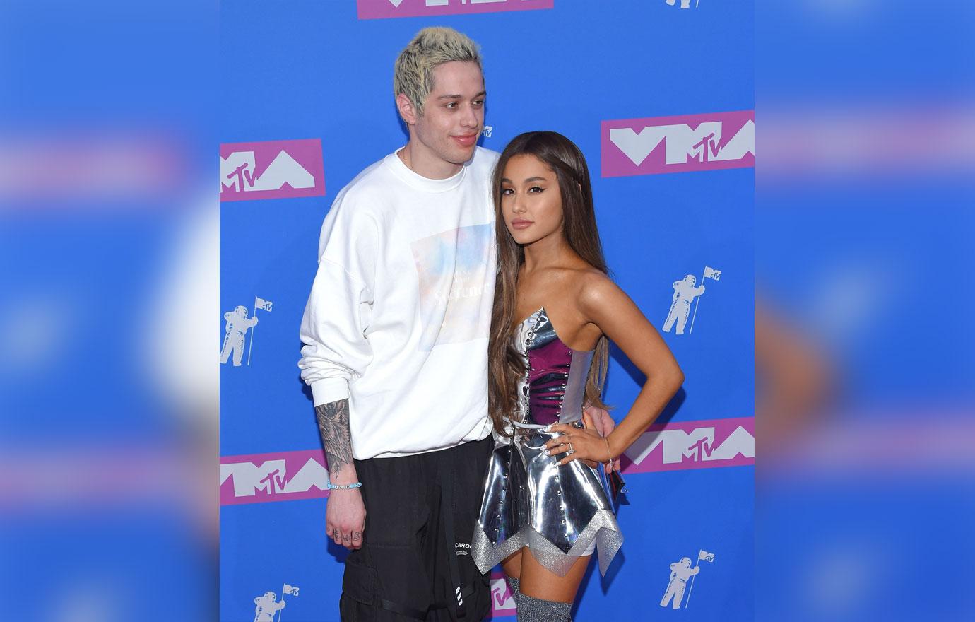 ariana grande pete davidson nyc apartment sells