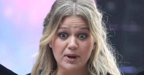 Photo of Kelly Clarkson