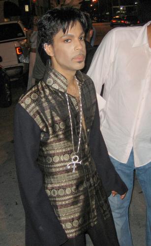 Inside Sinead O'Connor's Violent Past With Prince Amid Drug Supplier