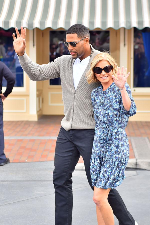 Kelly Ripa Michael Strahan Feud Secrets And Scandals Exposed