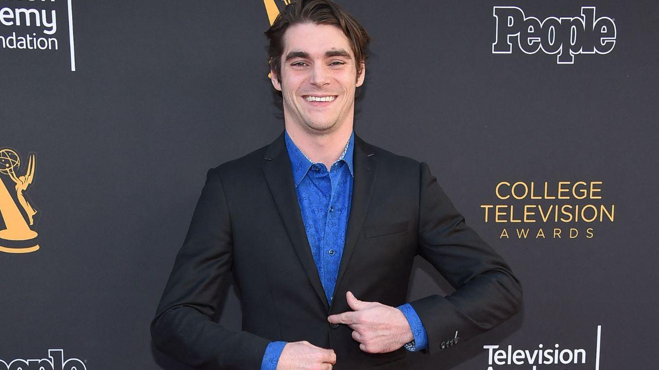 Image Of RJ Mitte