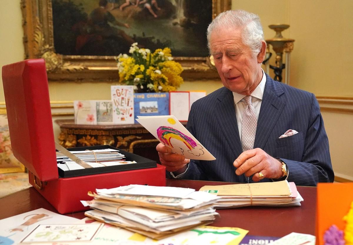 King Charles is reportedly refusing to help his brother Andrew amid the Epstein-related investigation.