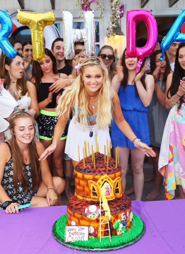 //celebrity hot party spots olivia holt