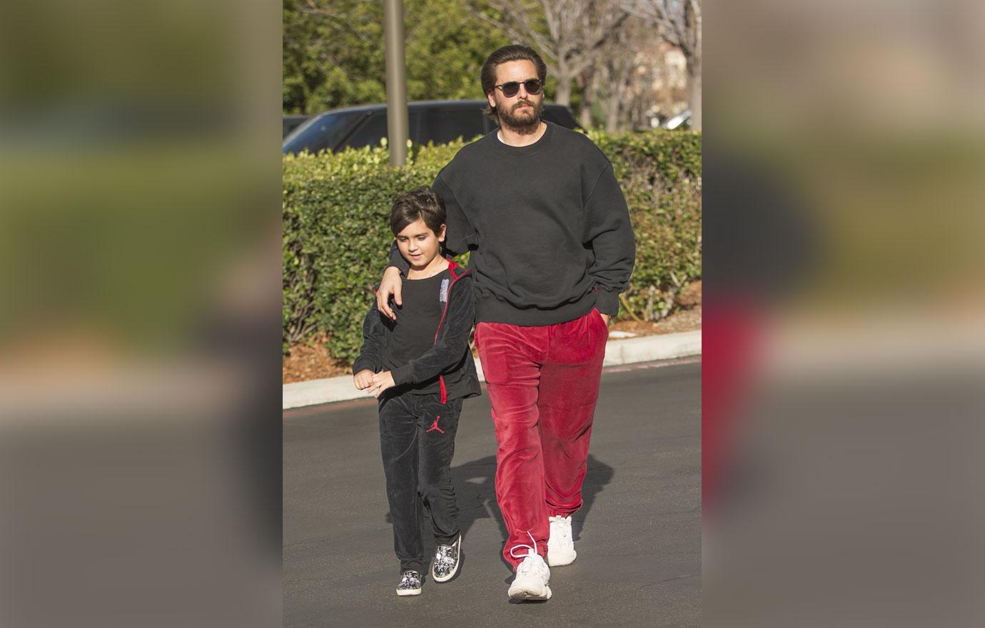 //scott disick breakup rumors sofia richie lionel richie slams relationship comments