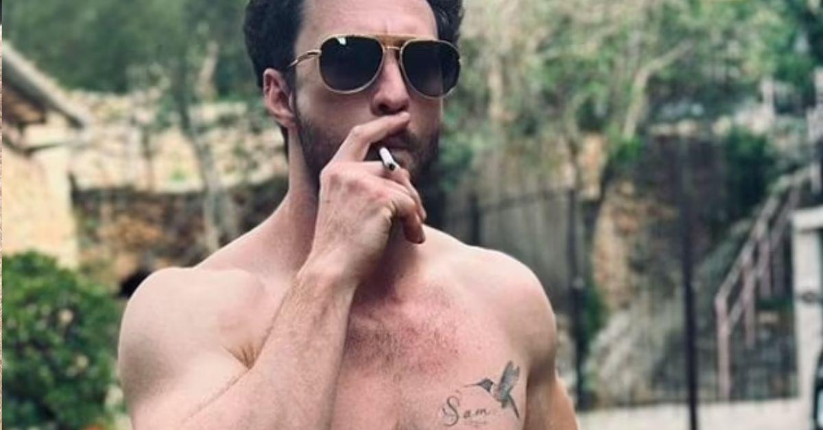 new james bond revealed aaron taylor johnsons freshly ripped body sparks rumors