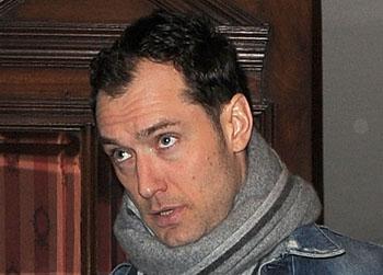 Jude Law Lawyers In Phone Hacking Case Tell Actor Family Member Got Paid To Spill His Secrets