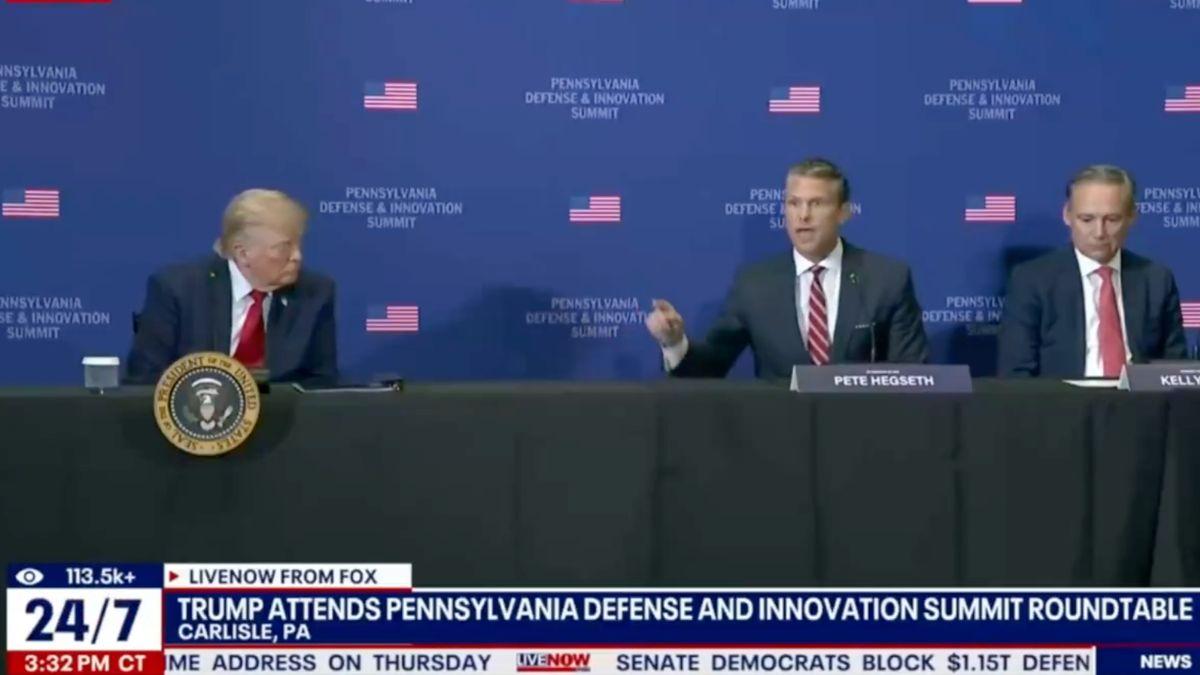 Photo of Donald Trump, Pete Hegseth