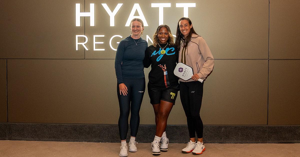 barbora krejciiikovai taylor townsend and caroline garcia at pickleball with a pro
