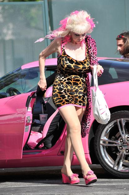 //angelyne