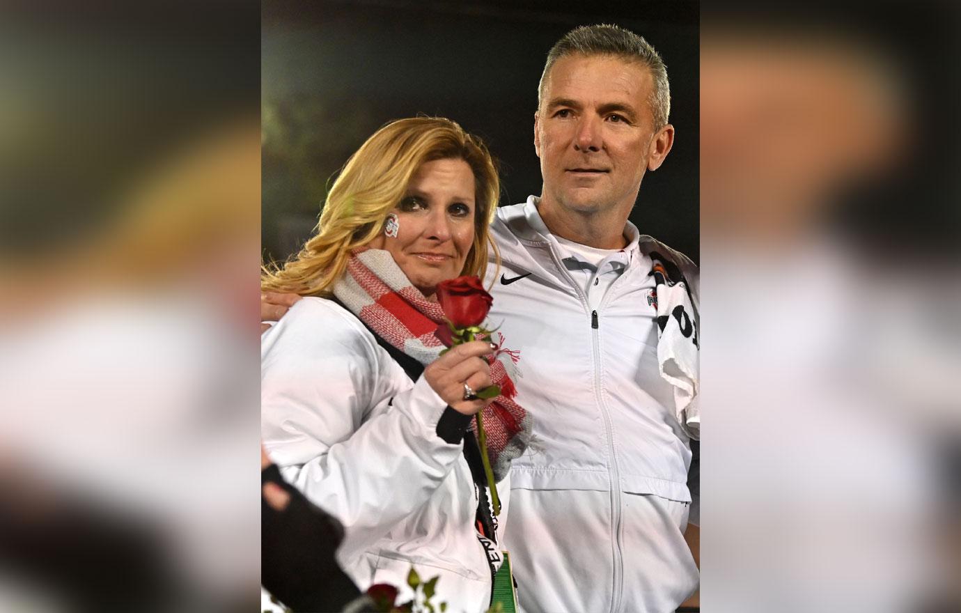 Urban Meyer bar video shows Jaguars coach dancing with woman