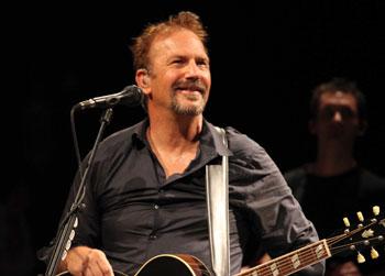 //kevin costner on stage