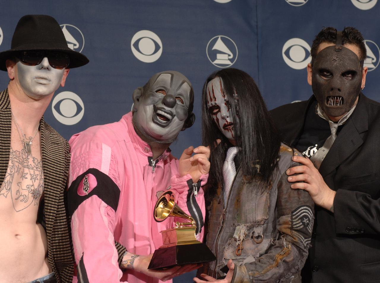 Slipknot Drummer Joey Jordison Dead At 46, Cause Of Death Unknown