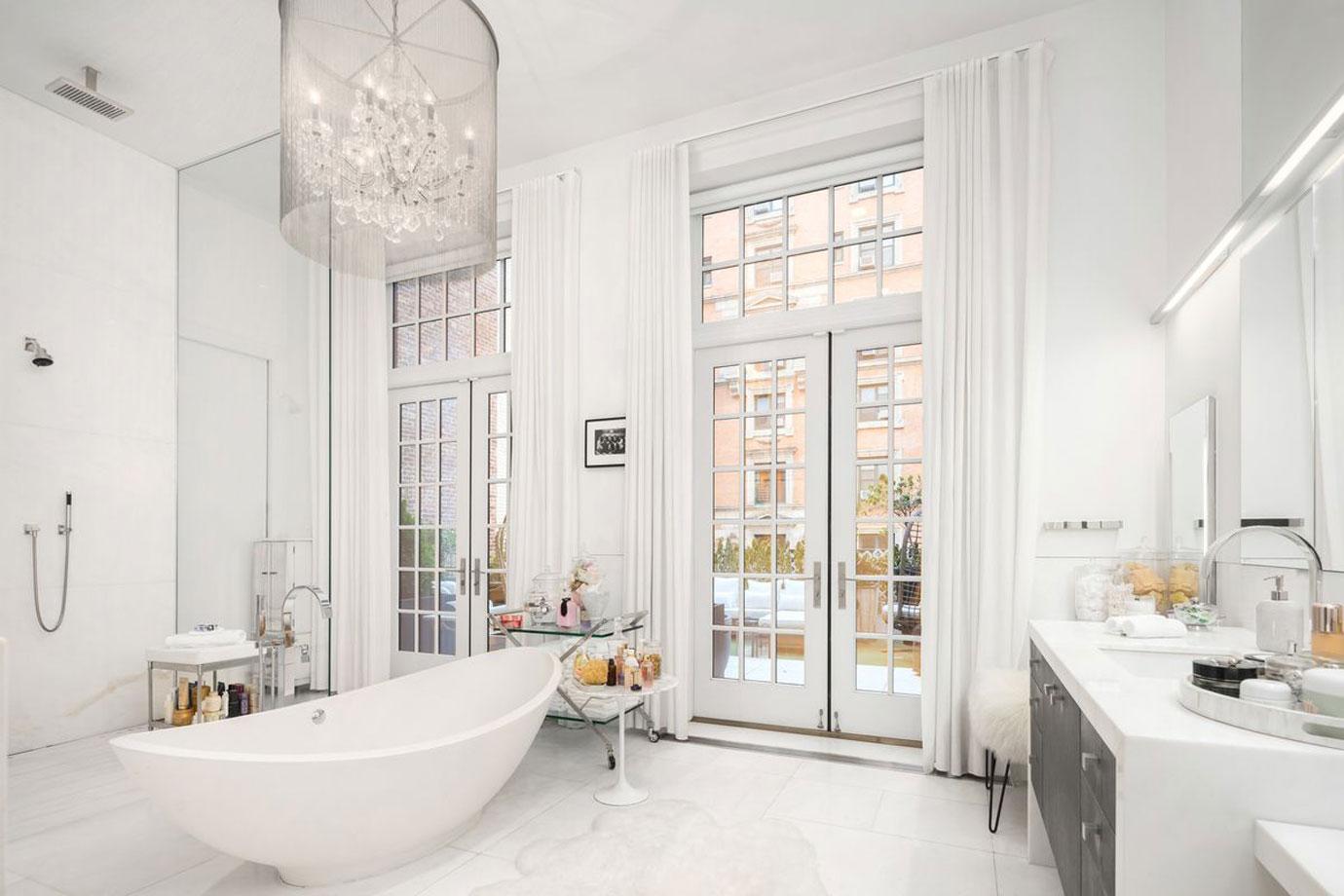 //jennifer lopez manhattan nyc penthouse sale