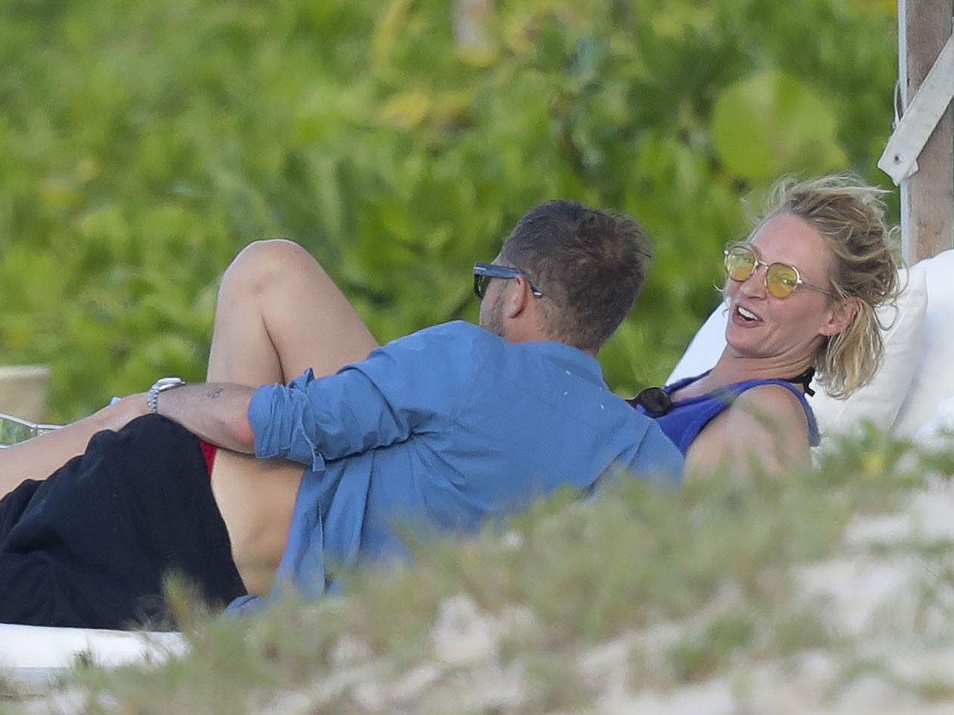 Pics Uma Thurman Bikini Boobs Butt On The Beach With Guys During Custody Battle