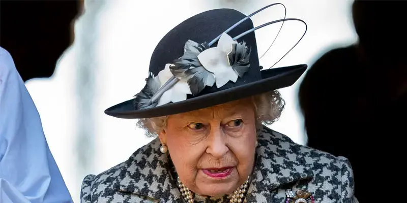 queen elizabeths dying wish revealed shut down palace sex ring