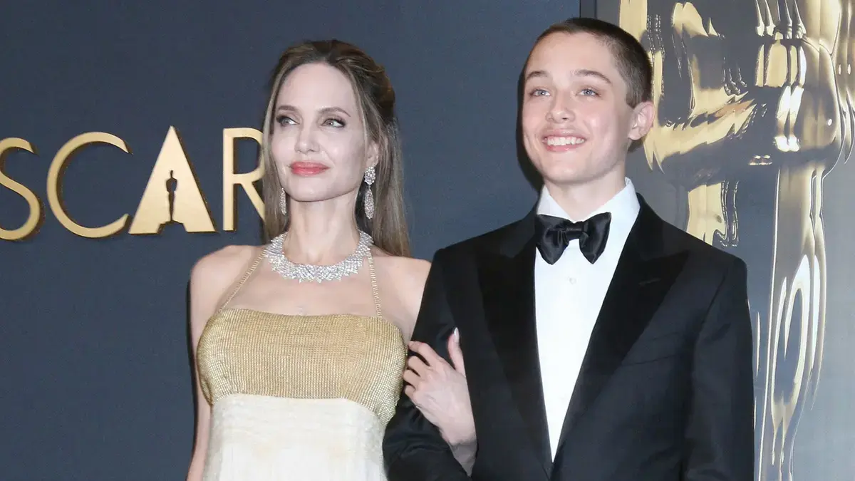 Photo of Angelina Jolie and son Knox