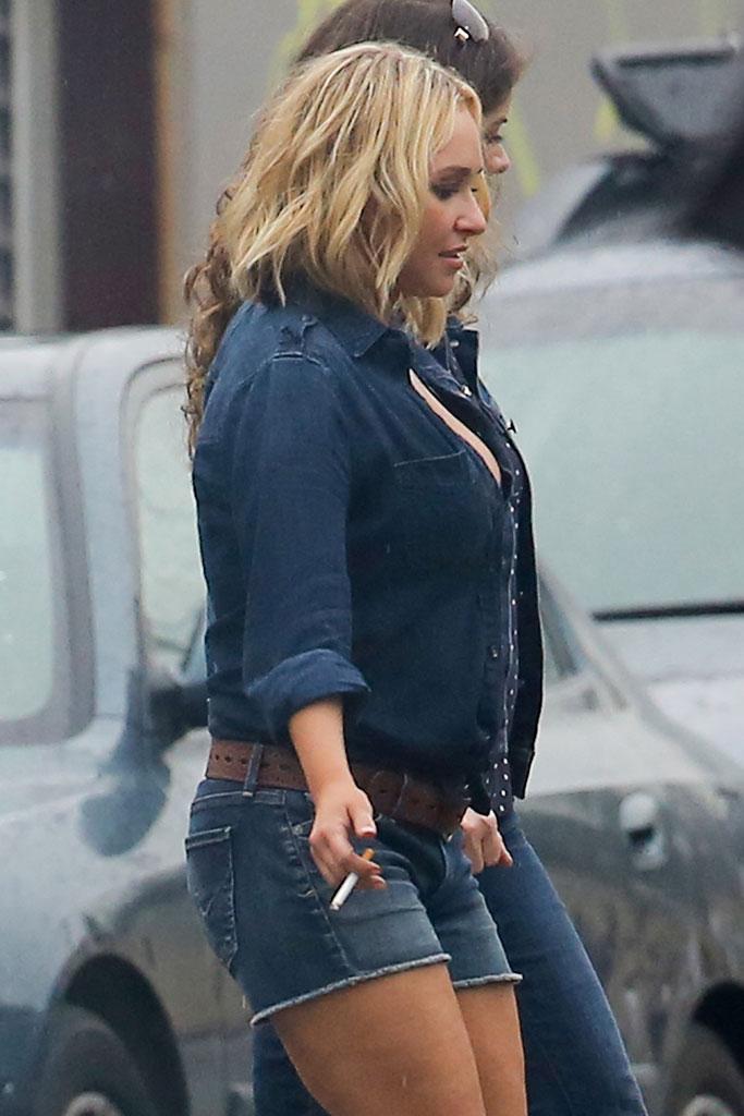 //hayden panettiere daisy dukes smoking postpartum rehab