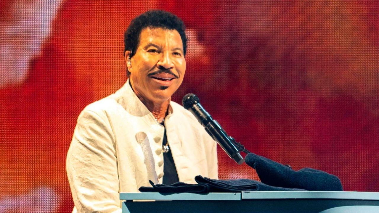 Photo of Lionel Richie