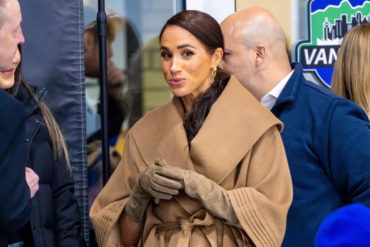 Meghan Markle admitted to Sara Blakely many women struggle with guilt and scarcity fears surrounding wealth.