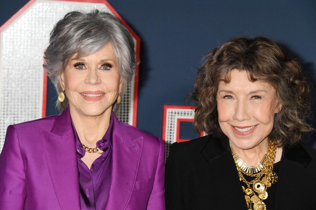 Sources said Lily Tomlin's close bond with Fonda fuels her outspoken streak, while Parton works to ease tensions.