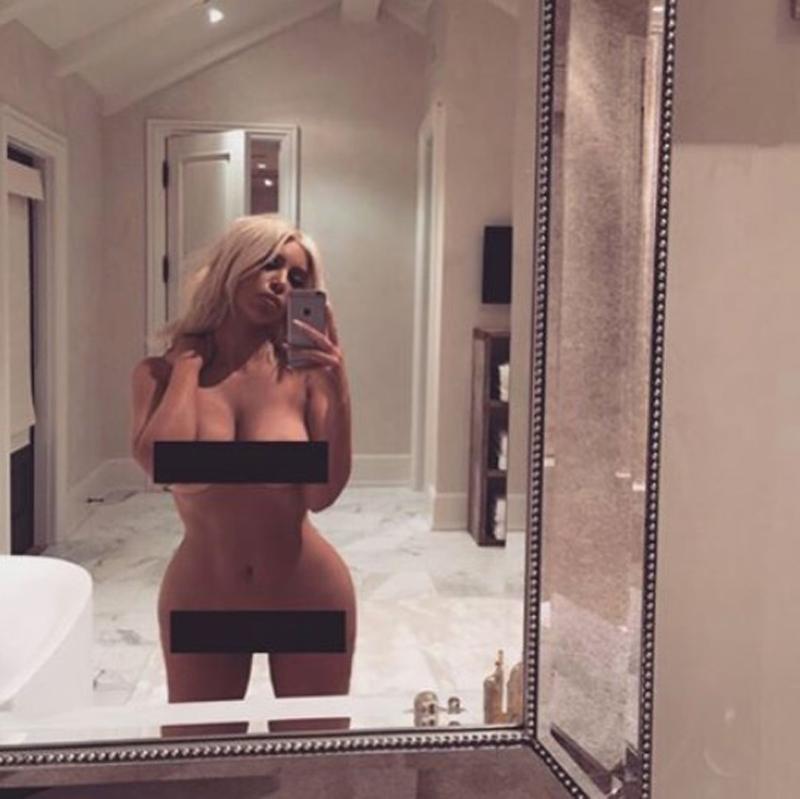 Kim Kardashian Webby Awards 2016 Naked Selfies