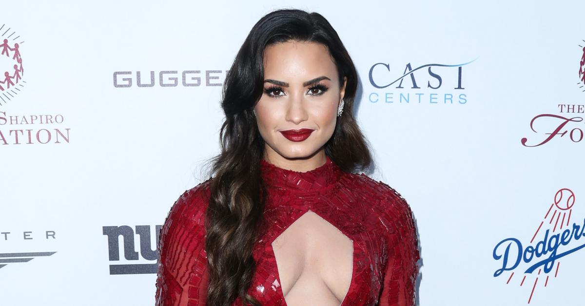 demi lovato comes out pansexual