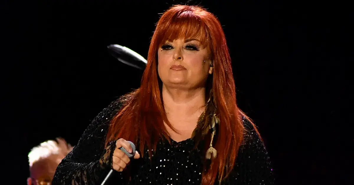 wynonna judd washes hands of ex con daughter