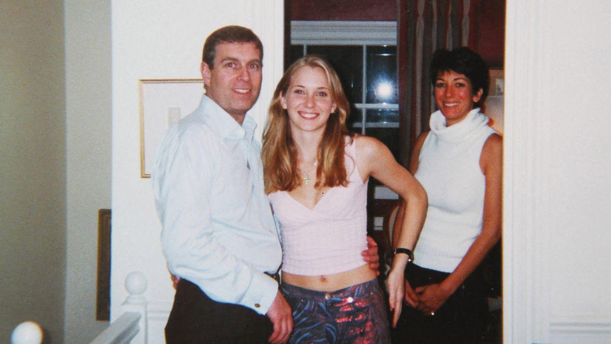 Photo of Andrew Windsor and Virginia Giuffre