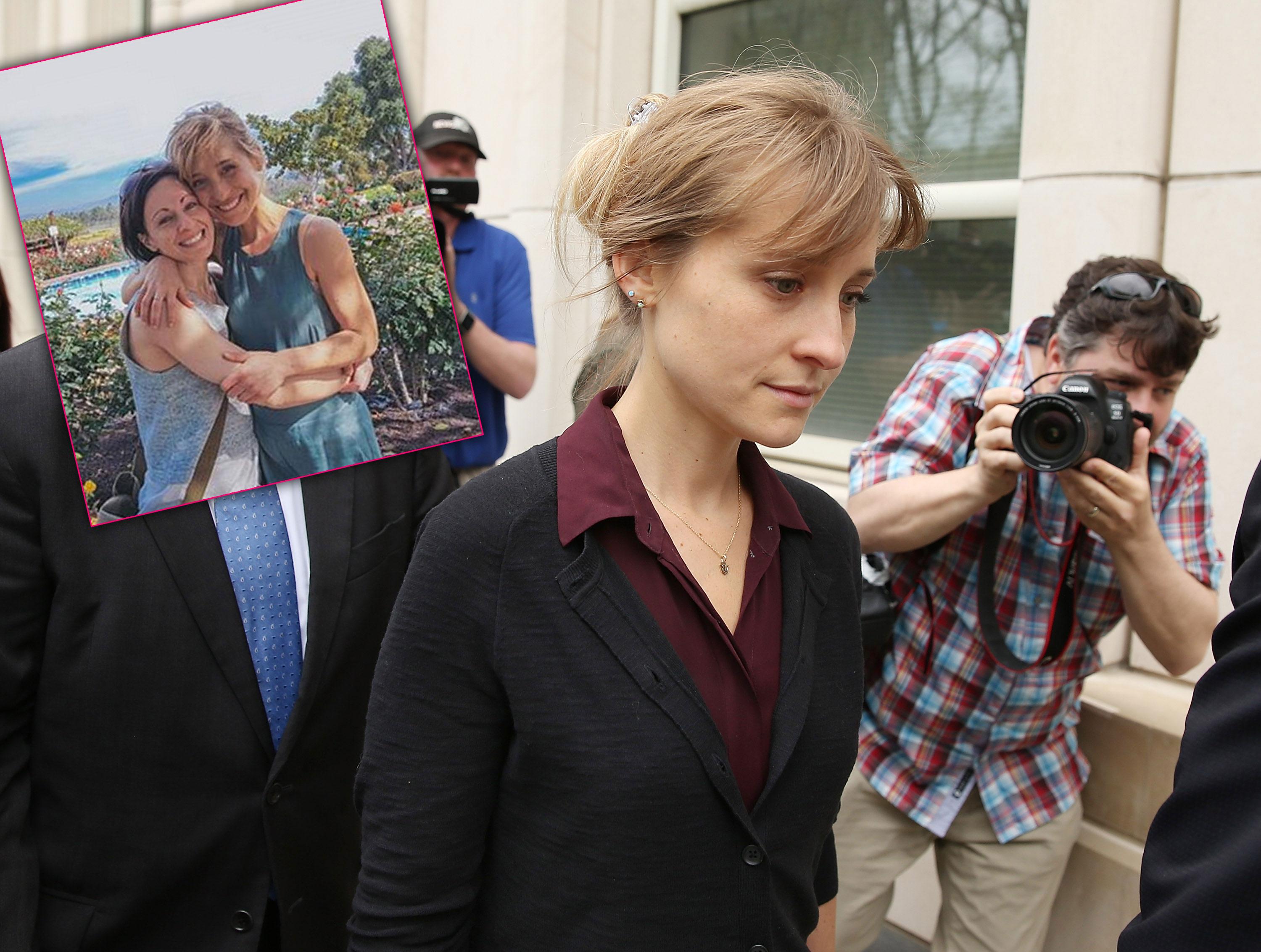 allison mack friends turning against her cult sex trafficking case