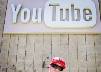 //casper smart youtube twitter