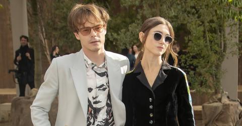 stranger things star charlie heaton fuels natalia dyer split rumors pp