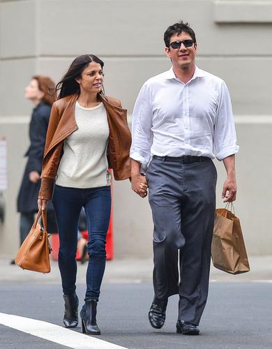 Real Housewife Bethenny Frankel Caught With Handsome Mystery Man — 10 Photos Of Their Romantic 