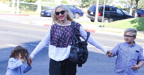 Gwen Stefani Church With Kids Roomy Shirt Pregnancy
