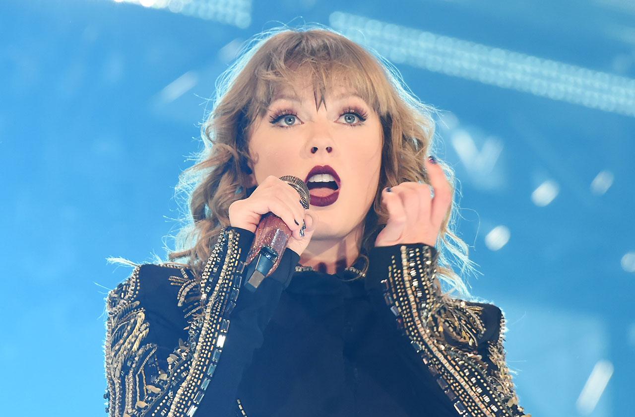 Taylor Swift Fans Photographed Facial Recognition Technology