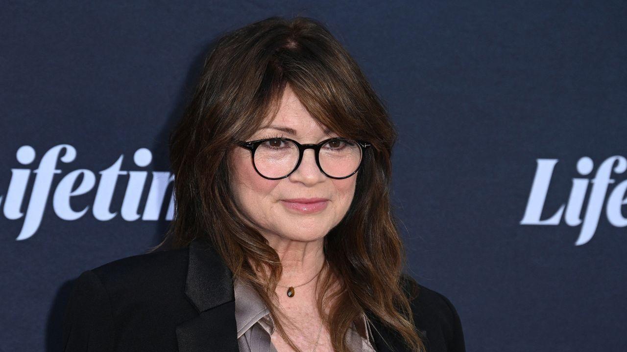 Valerie Bertinelli reveals tensions behind the scenes of the hit sitcom that made her a household name.