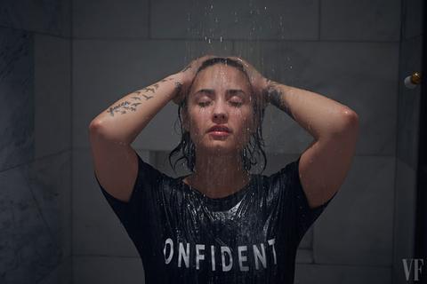 Baring It All! Demi Lovato Poses Nude For 'Vanity Fair' Photos & Video