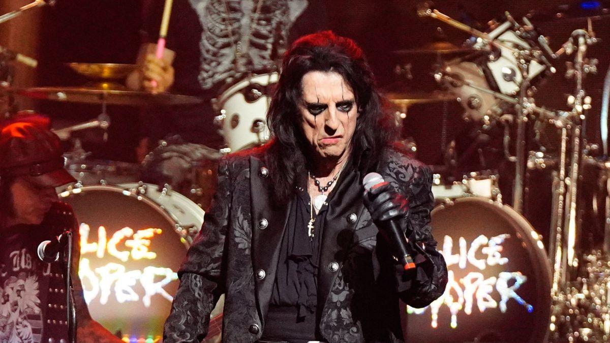 Photo of Alice Cooper