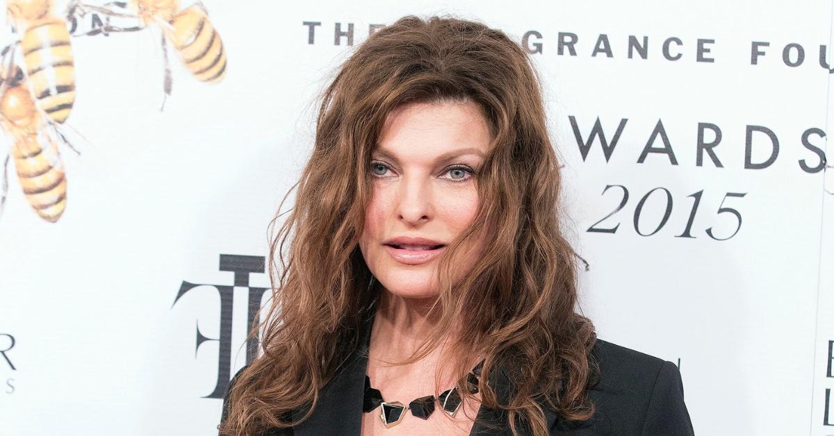 Makeup-Free Linda Evangelista Spotted On Rare Outing