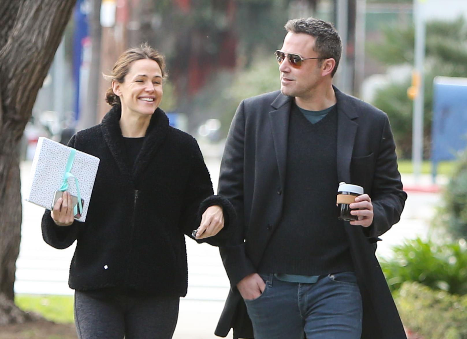 Ben Affleck and Jen Garner Hanging Out