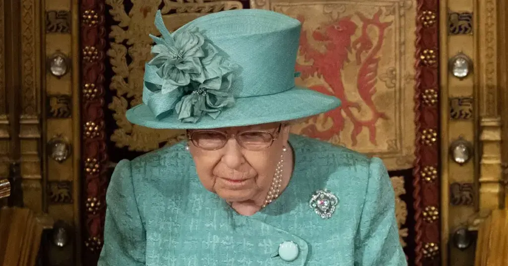 Queen Elizabeth 'Left In Limbo' As She Waited With Cake For Lilibet's ...