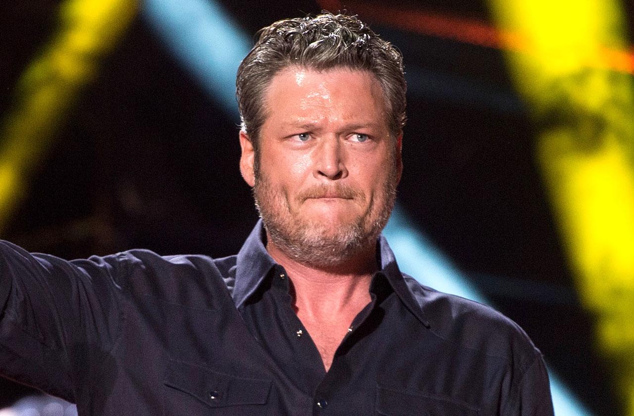 //blake shelton new restaurant slammed by fans pp