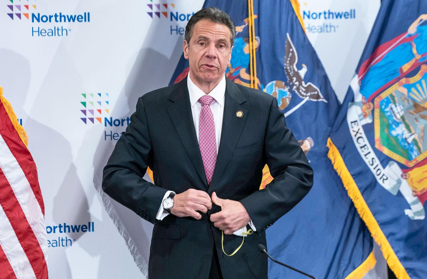 andrew cuomo demands  a year pension new york governor pardons felons